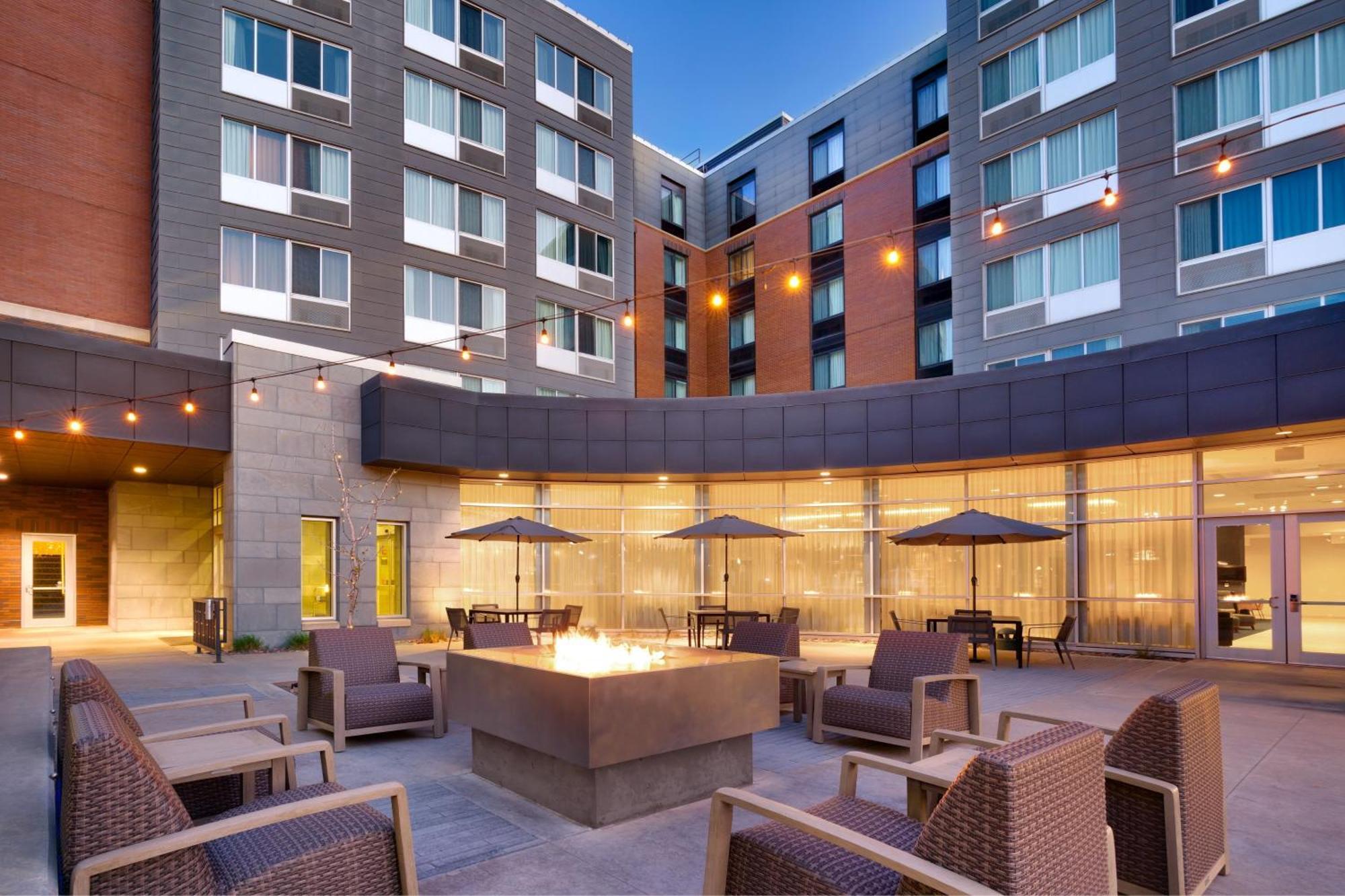 מלון Courtyard Lincoln Downtown מראה חיצוני תמונה